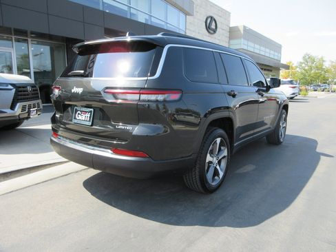 Used 2024 Jeep Grand Cherokee L Limited w/ Trailer Tow Package AWD/4WD image 11
