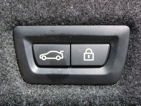 Used 2019 BMW 530i image 11