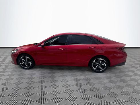 Used 2022 Hyundai Elantra Limited FWD image 9