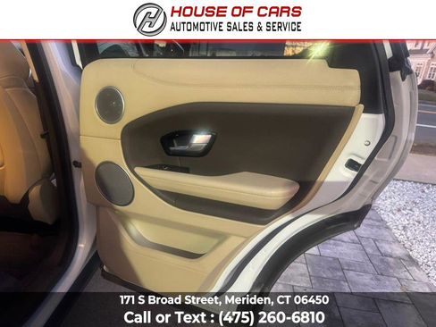 Used 2017 Land Rover Range Rover Evoque SE Premium image 26