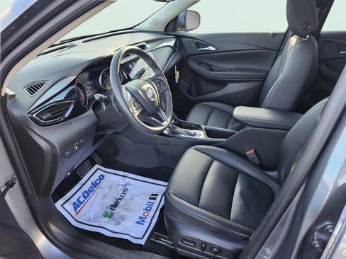 Used 2022 Buick Encore GX Essence w/ Experience Buick Package image 9