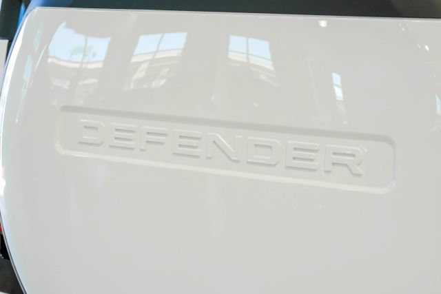 Used 2021 Land Rover Defender 110 SE AWD/4WD image 74