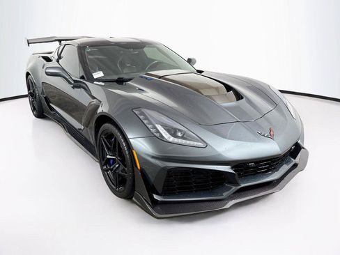 Used 2019 Chevrolet Corvette ZR1 RWD image 7