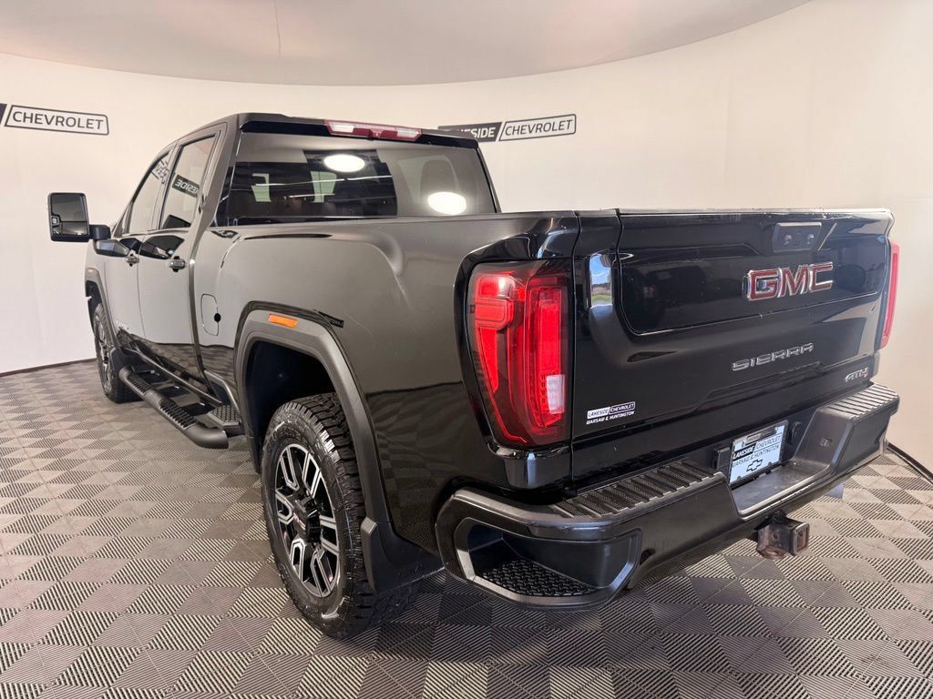 Used 2022 GMC Sierra 2500 AT4 w/ Gooseneck/5TH Wheel Package AWD/4WD image 4