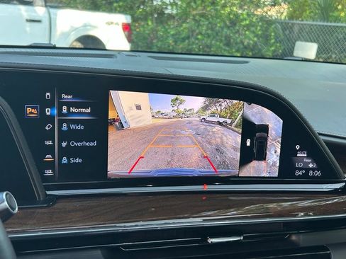 Used 2021 Cadillac Escalade ESV Sport Platinum RWD image 14