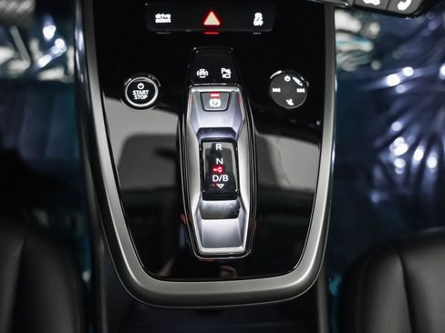 Certified 2024 Audi Q4 e-tron Prestige image 19