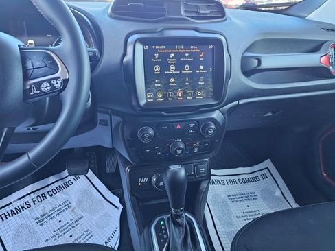 Used 2023 Jeep Renegade Trailhawk image 17