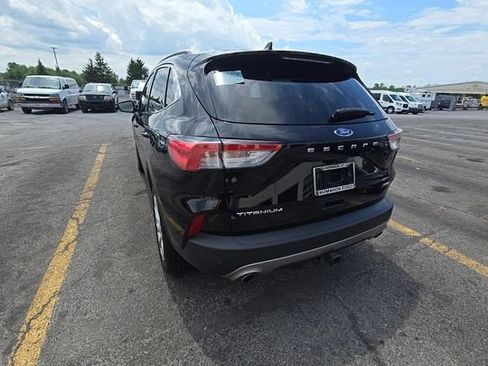 Used 2022 Ford Escape Titanium w/ Titanium Elite Package AWD/4WD image 4