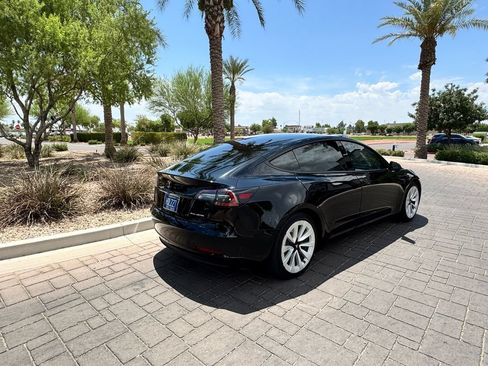 Used 2021 Tesla Model 3 Long Range AWD/4WD image 3
