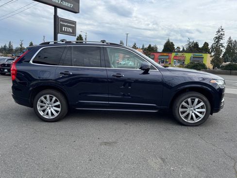 Used 2016 Volvo XC90 T6 Momentum w/ Momentum Plus Package image 9