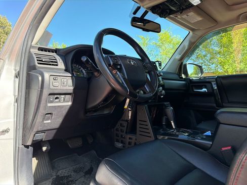 Used 2016 Toyota 4Runner Trail Premium AWD/4WD image 14