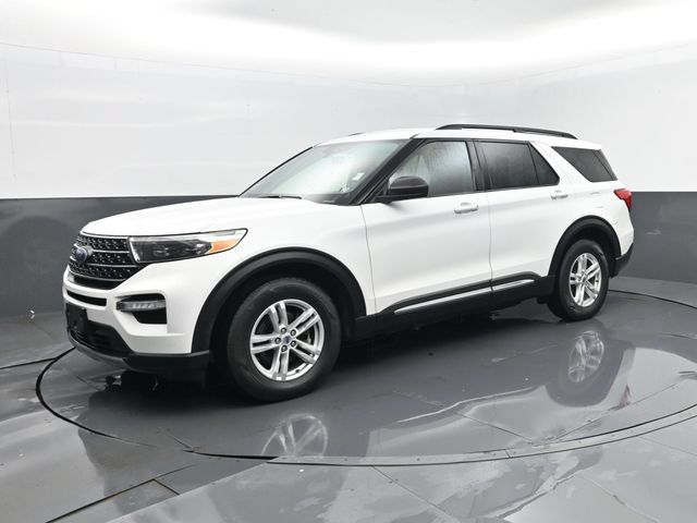 Used 2020 Ford Explorer XLT w/ Equipment Group 202A AWD/4WD image 1