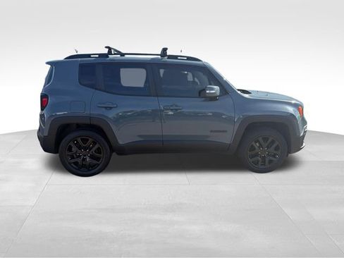 Used 2017 Jeep Renegade Altitude AWD/4WD image 7