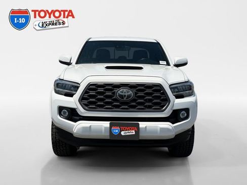Certified 2022 Toyota Tacoma TRD Sport w/ Technology Package AWD/4WD image 8