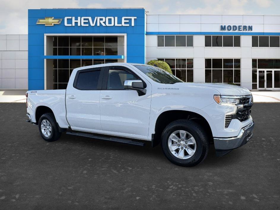 Used 2023 Chevrolet Silverado 1500 LT AWD/4WD image 6
