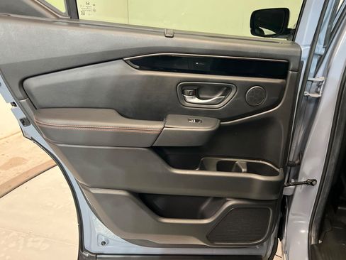 Used 2025 Honda Pilot TrailSport image 19