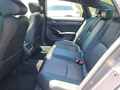Used 2018 Honda Accord Sport image 11