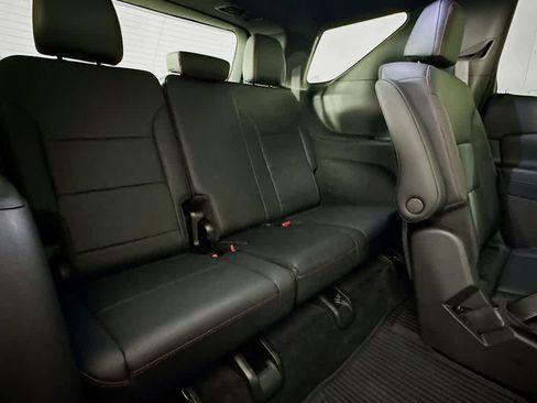 Used 2024 Chevrolet Traverse Z71 w/ LPO, Floor Liner Package image 30