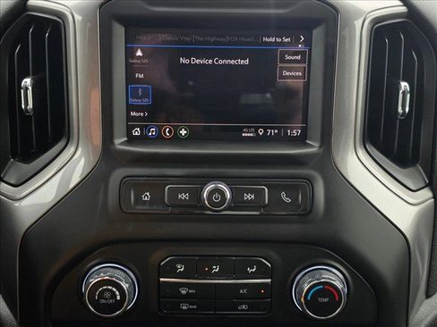 Used 2025 Chevrolet Silverado 1500 Custom Trail Boss w/ Turbomax Blackout Package AWD/4WD image 28