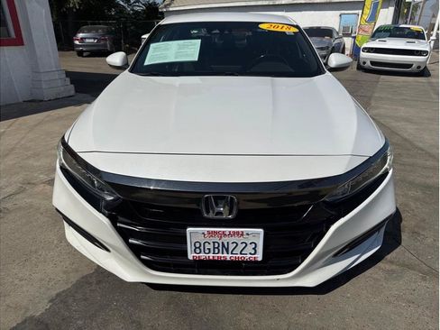 Used 2018 Honda Accord Sport image 3