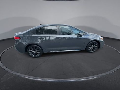Used 2023 Toyota Corolla SE image 18