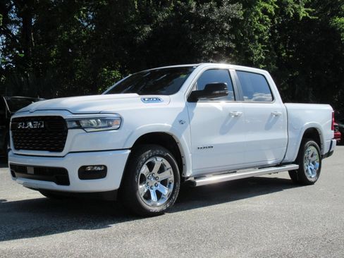 Used 2026 RAM 1500 Big Horn AWD/4WD image 3