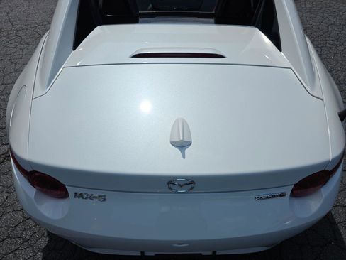 Used 2020 MAZDA MX-5 Miata RF 100th Anniversary RWD image 32