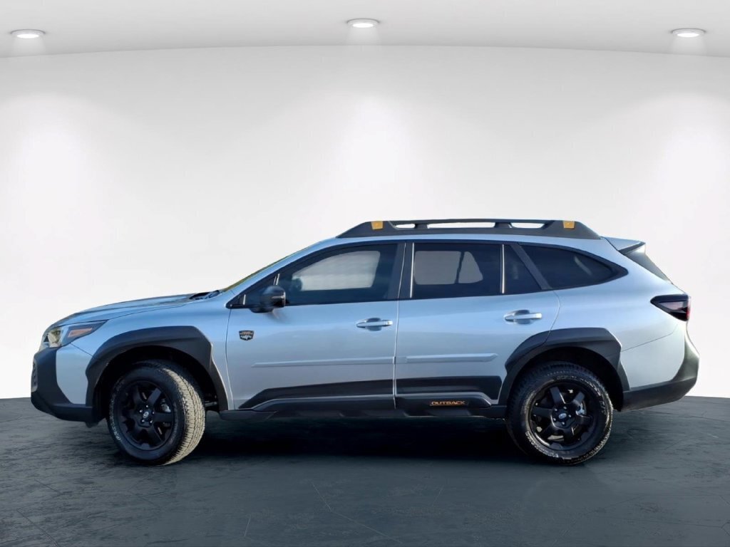 Used 2025 Subaru Outback Wilderness AWD/4WD image 14
