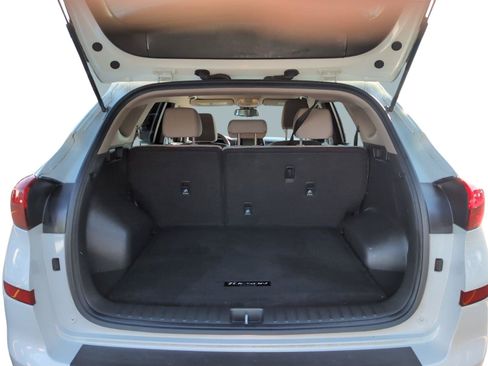 Used 2021 Hyundai Tucson SEL FWD image 6
