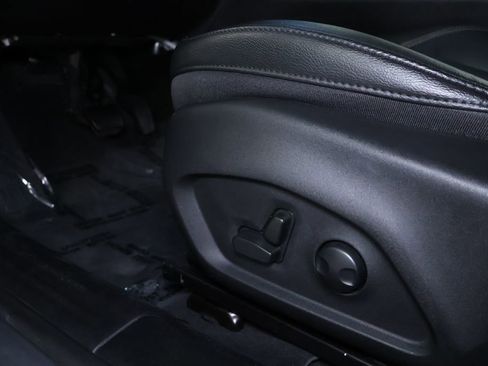 Used 2022 Jeep Compass Limited image 16