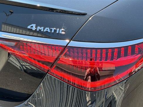 Used 2023 Mercedes-Benz S 580 4MATIC Sedan image 17