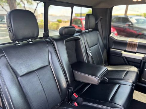 Used 2019 Ford F150 Lariat w/ Equipment Group 502A Luxury AWD/4WD image 16