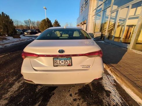 Certified 2020 Toyota Avalon Limited image 7