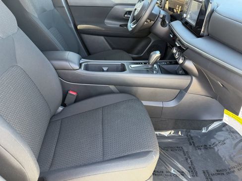 Certified 2025 Nissan Kicks S image 10