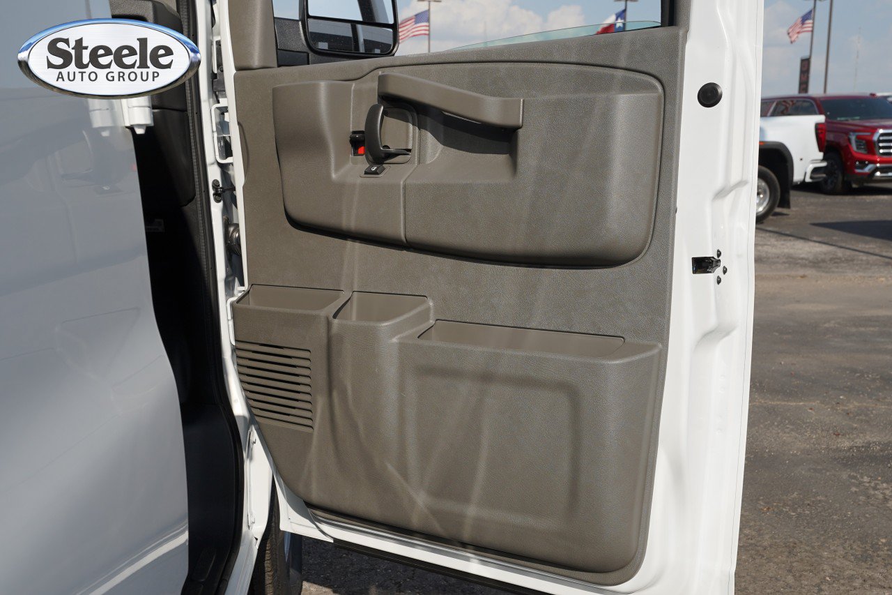 New 2026 GMC Savana 2500 Extended w/ Driver Convenience Package RWD image 26