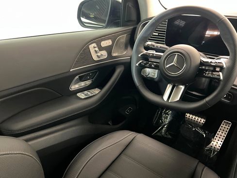New 2026 Mercedes-Benz GLS 450 4MATIC image 11