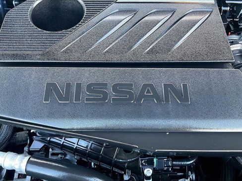 Used 2023 Nissan Rogue SL w/ SL Premium Package image 33