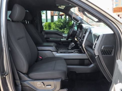 Used 2017 Ford F150 XLT w/ Equipment Group 302A Luxury AWD/4WD image 39