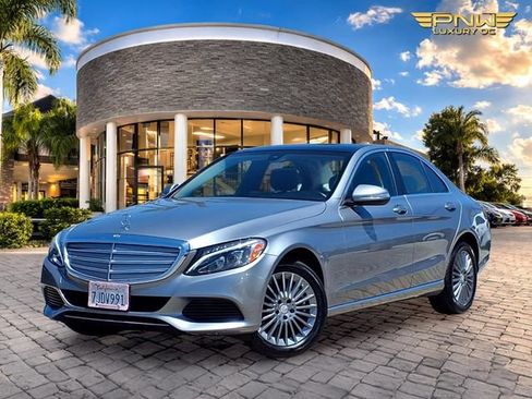 Used 2015 Mercedes-Benz C 300 4MATIC Sedan image 1
