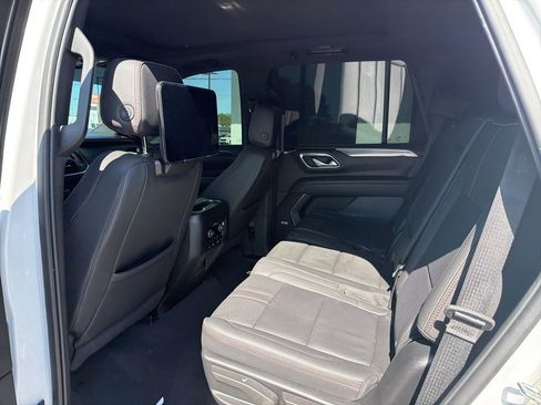 Used 2024 Chevrolet Tahoe RST w/ Luxury Package image 4