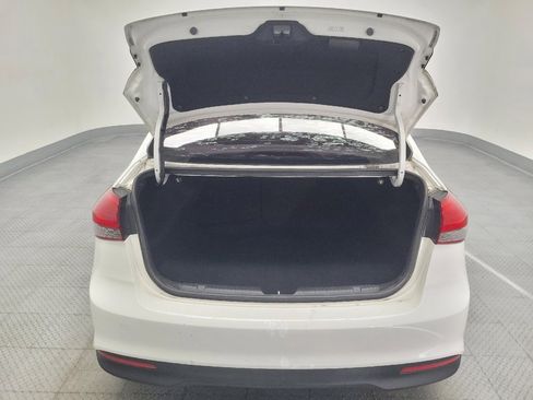 Used 2017 Kia Forte LX FWD image 29