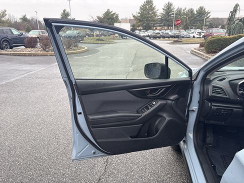 Used 2023 Subaru Crosstrek 2.0i Premium image 29