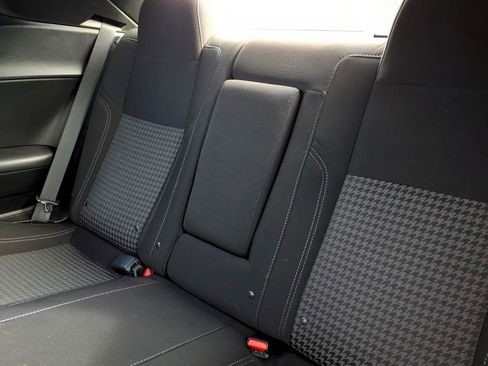 Used 2021 Dodge Challenger SXT image 15