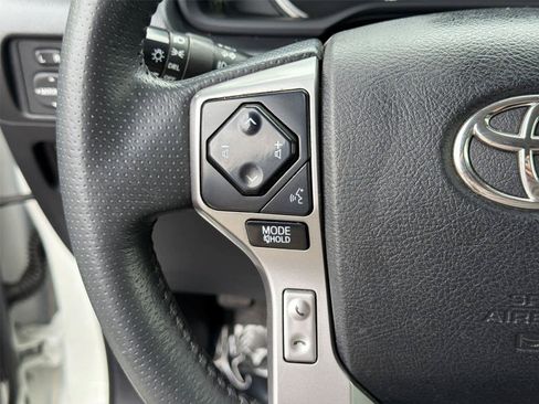Used 2022 Toyota 4Runner TRD Sport w/ Technology Package AWD/4WD image 37