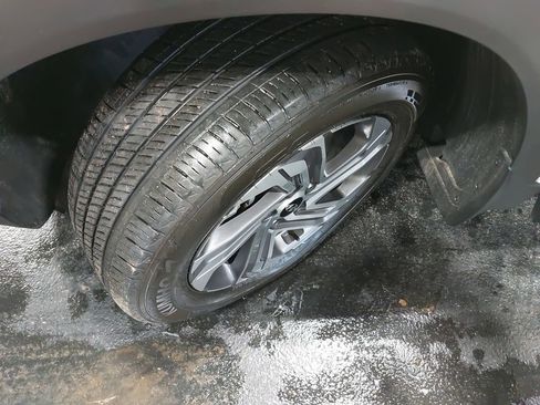 Certified 2023 Hyundai Santa Fe SEL image 32