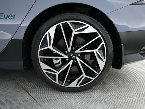 Used 2024 Hyundai Ioniq 6 Limited RWD image 9