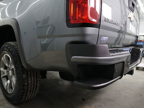 Used 2019 Chevrolet Colorado Z71 image 10