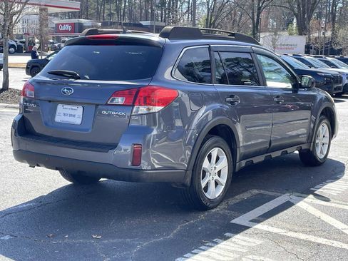 Used 2014 Subaru Outback 2.5i Premium w/ Moonroof Package image 4