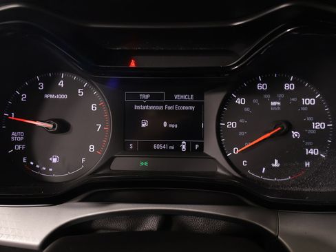 Used 2024 Chevrolet Trax LS w/ LS Convenience Package FWD image 4
