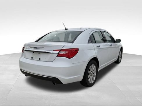 Used 2014 Chrysler 200 Limited w/ Sun/Sound Group FWD image 7